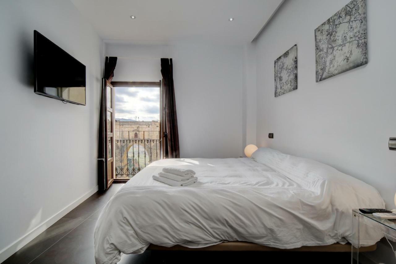 Wonderful Views In Luxury Apartment รอนดา ภายนอก รูปภาพ
